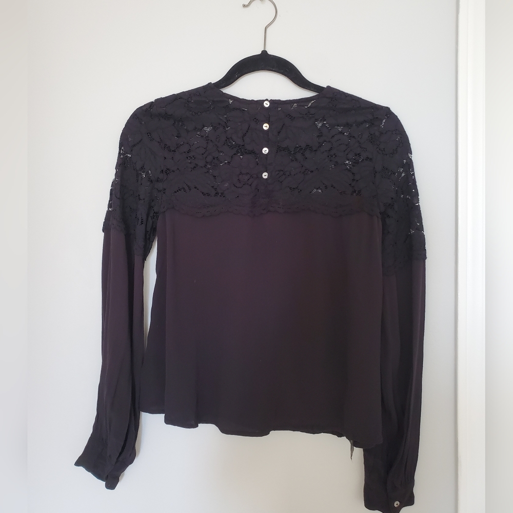 LACE BUTTON LONG SLEEVE BLOUSE